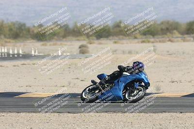 media/Nov-02-2025-CVMA (Sun) [[337aff29ab]]/Race 6-500-400(4)-350 Supersport/